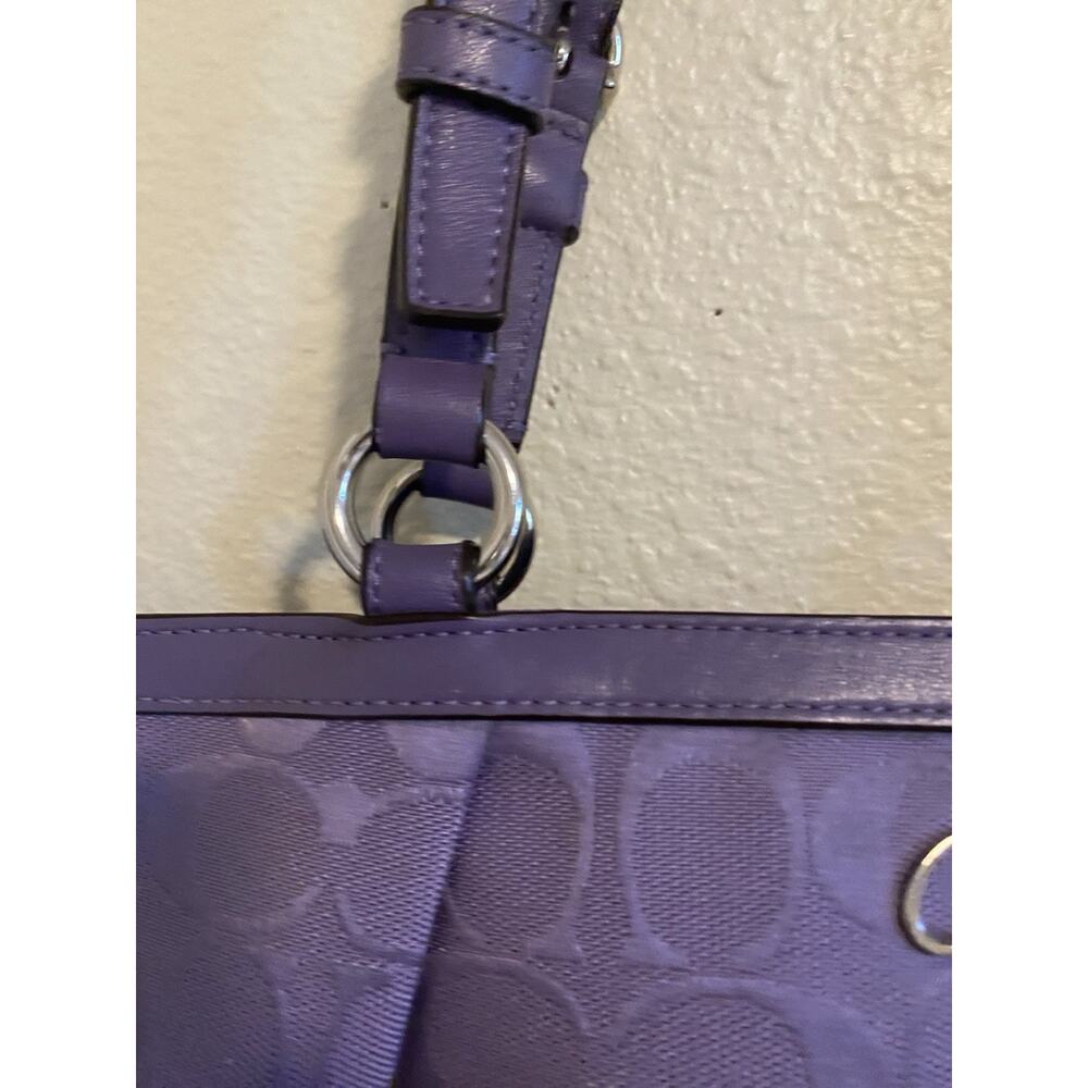 Coach F17725 Lavender Signature East West Tote Bag Leather Trim Silver Hardware - Picture 6 of 16